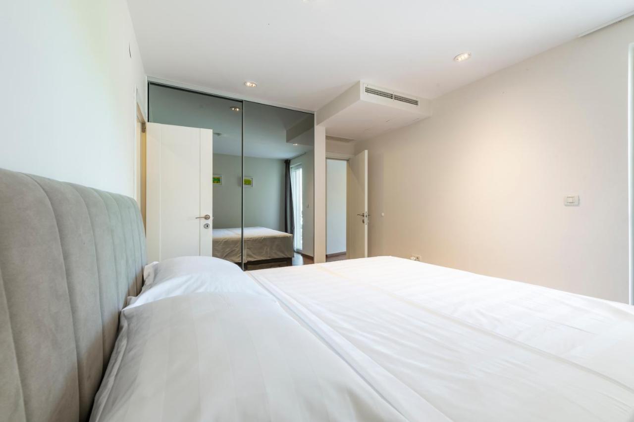 New Five Star Superior Apartment Затон Экстерьер фото